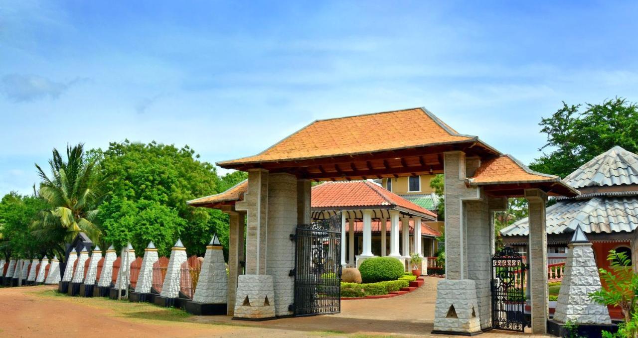 Kodigahawewa Forest Resort Тиссамахарама Экстерьер фото
